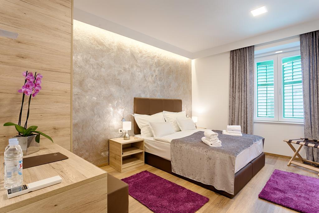 Central Pearl By Nono Ban Rooms Split Exterior photo